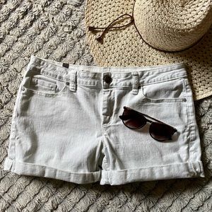 Lauren Conrad White Cuffed Denim Shorts 🤍